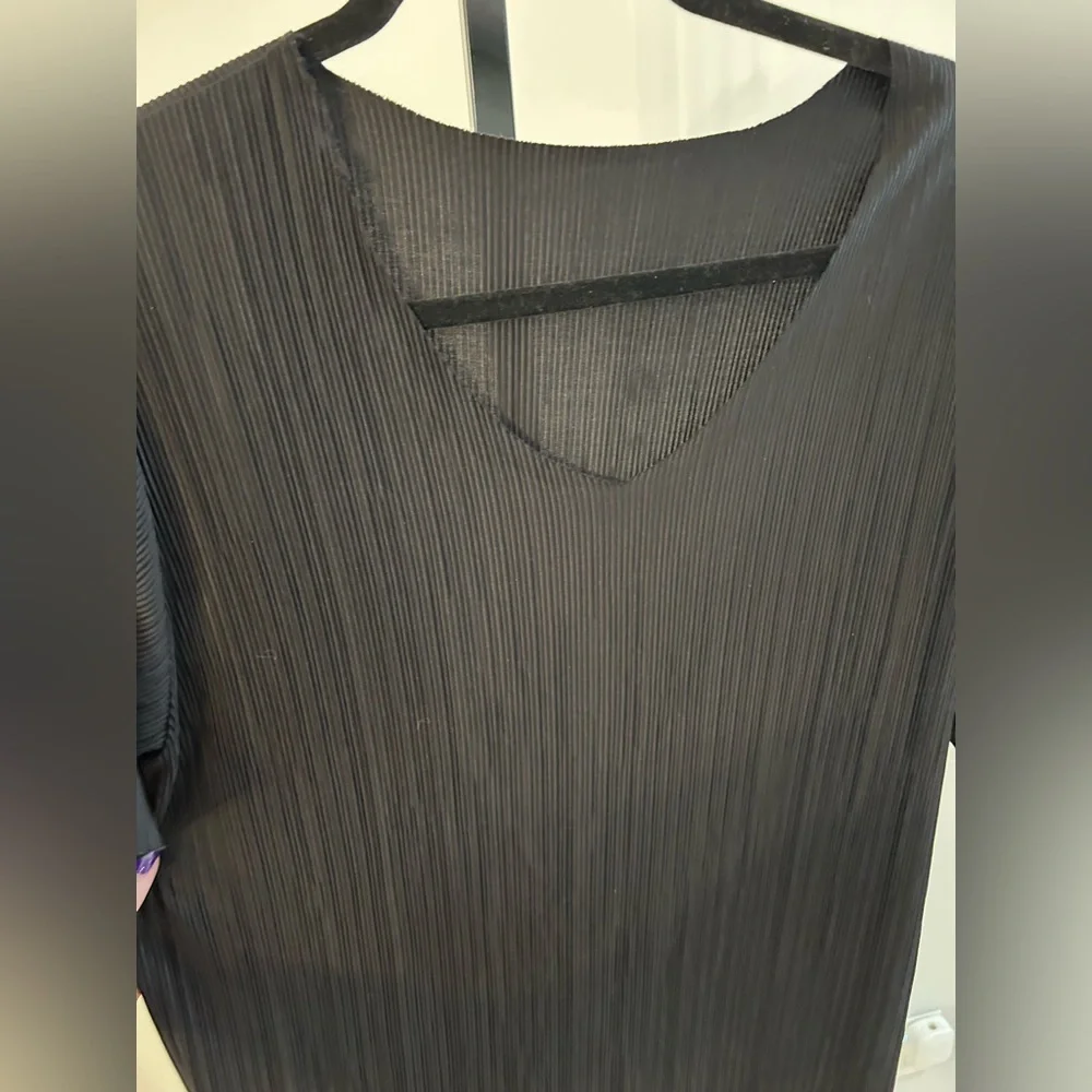 Nothing fits but one size mini pleated dress - Picture 2 of 5